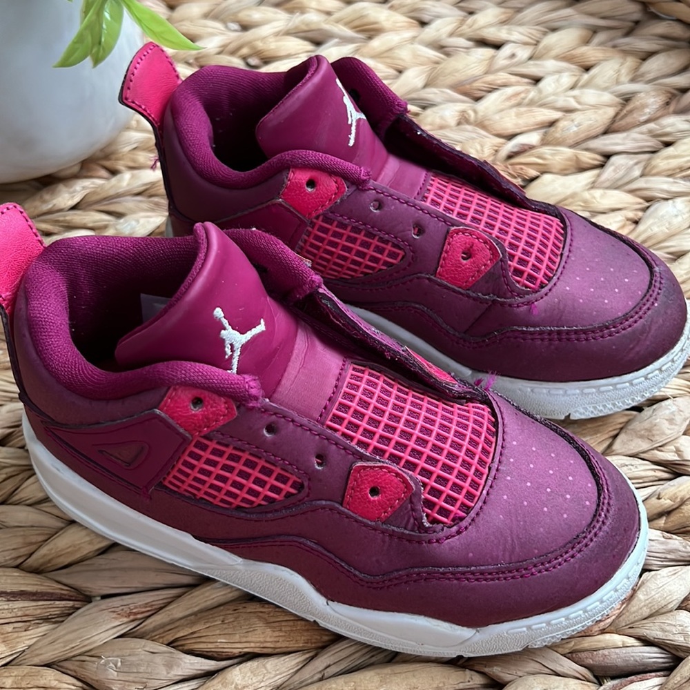 Air Jordan Retro 4 Berry Pink White